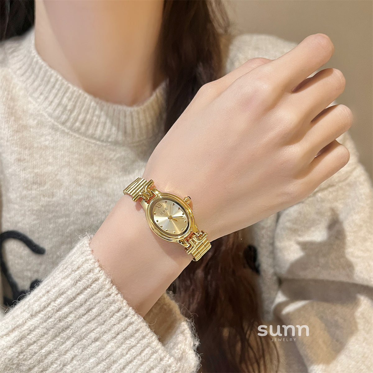 Imogene Vintage Steel Watch [MG1L3KQ8]