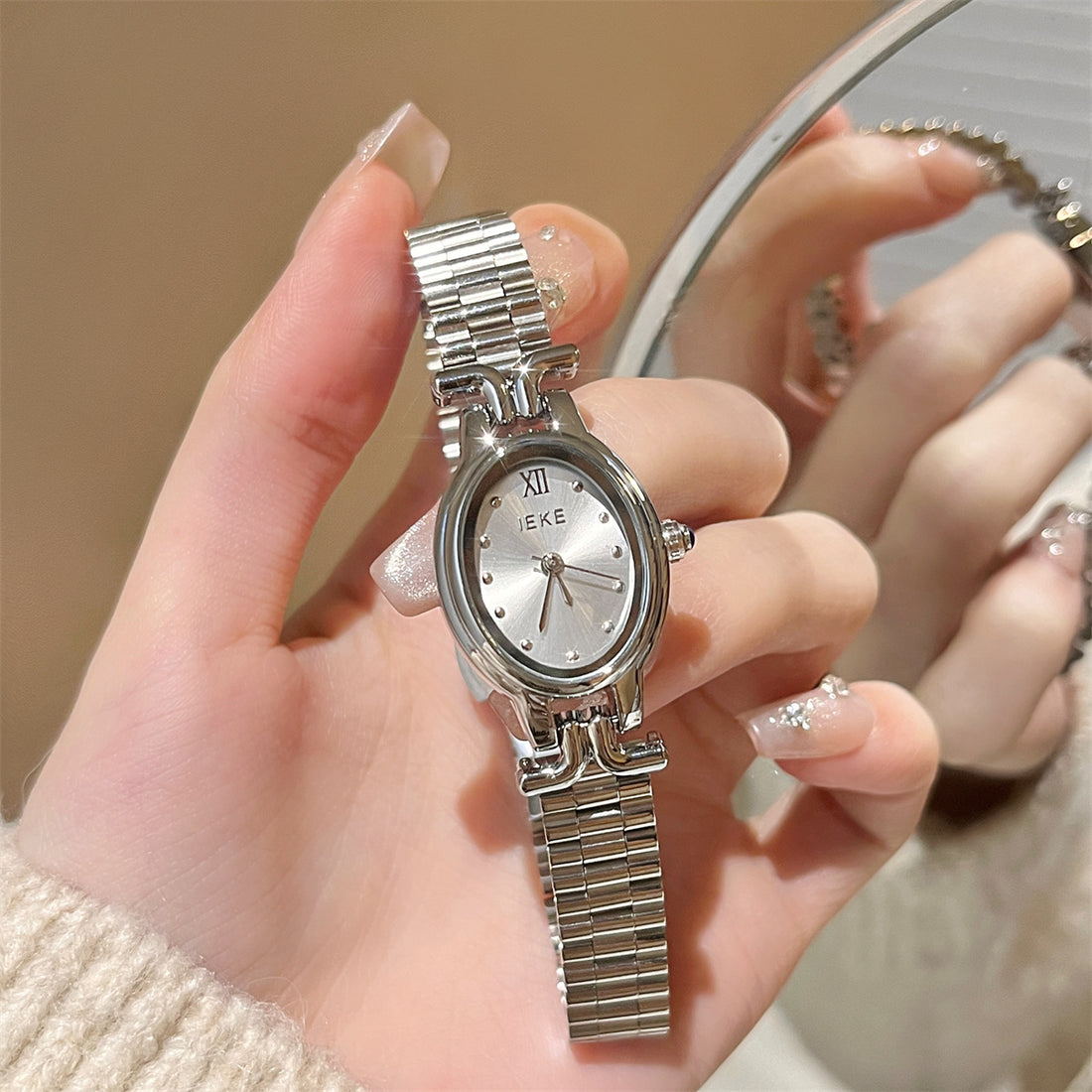 Imogene Vintage Steel Watch [V76ZF93H]