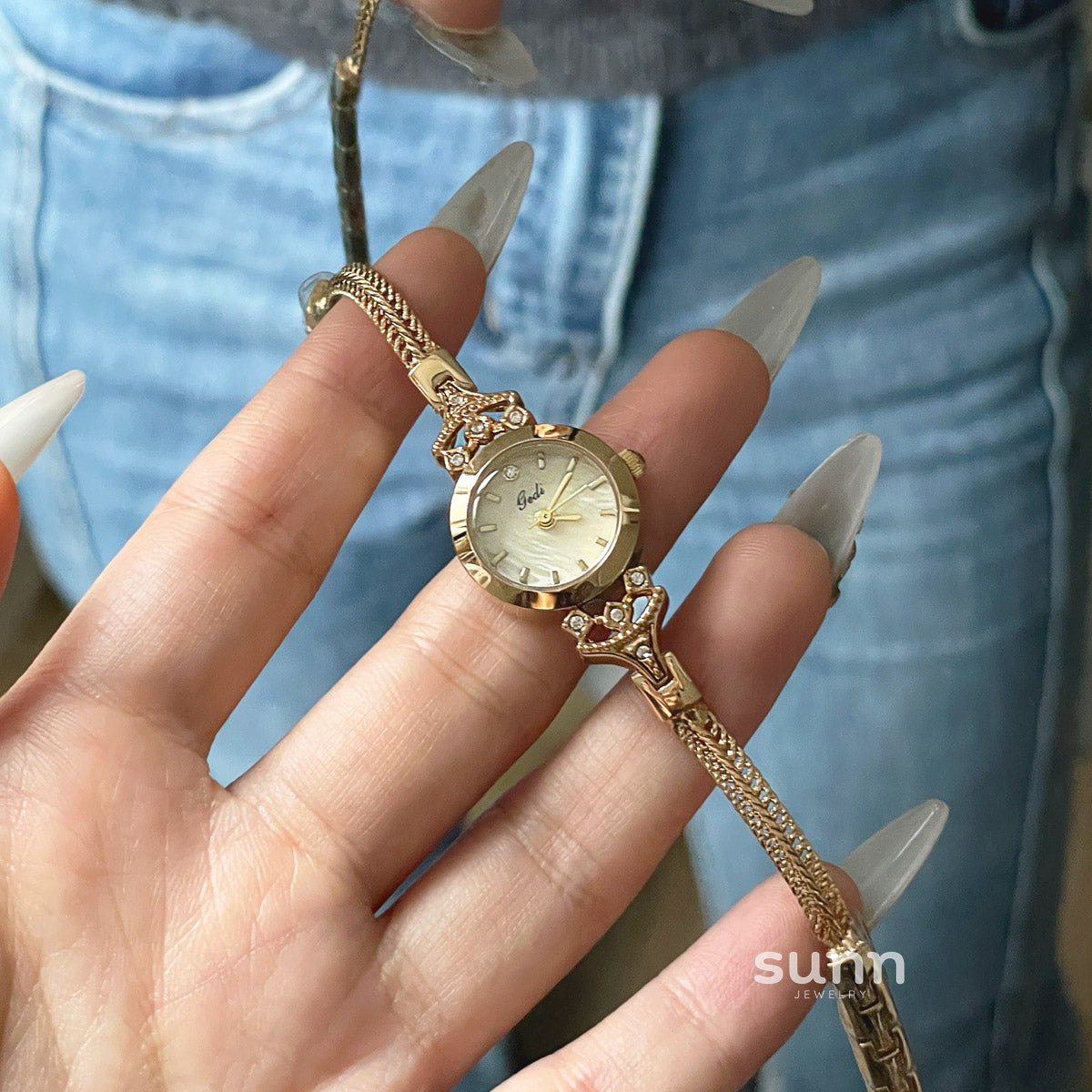 Inaya Refined Steel Watch [WG3VMIUX]