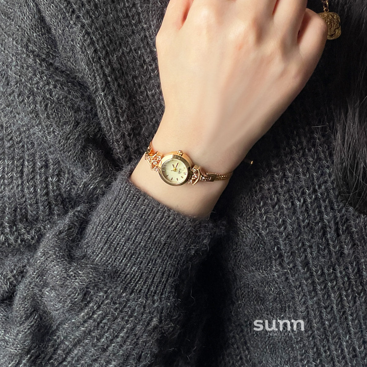 Inaya Refined Steel Watch [OCYC6V7Z]