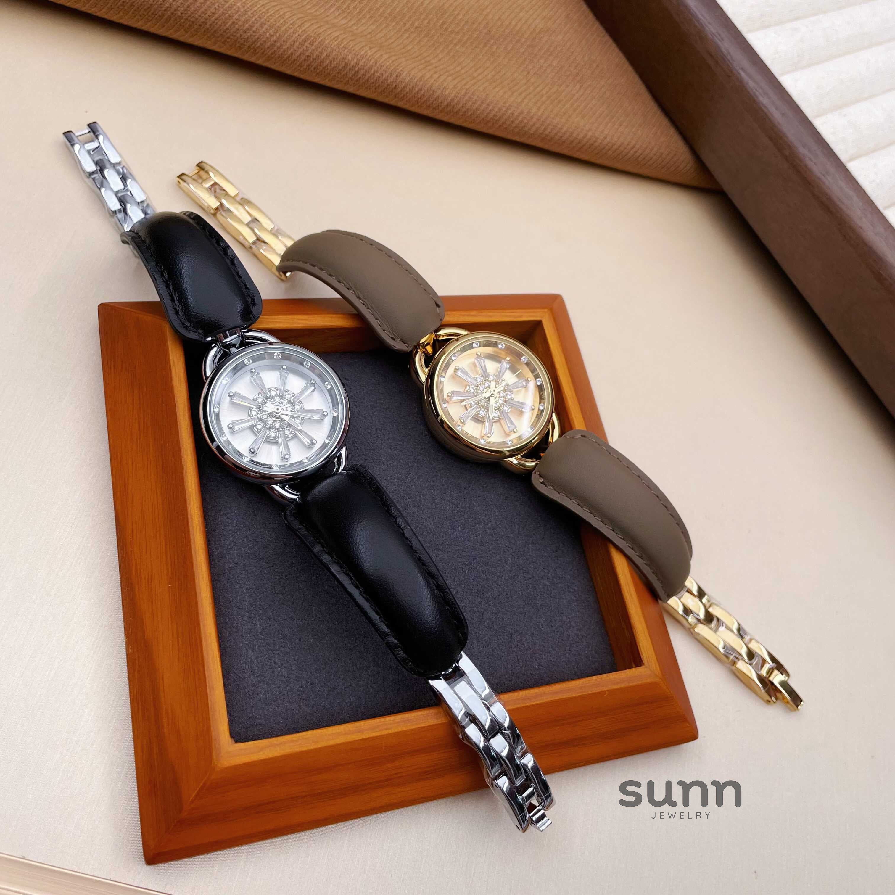 Inaya Rotating Snowflake Watch