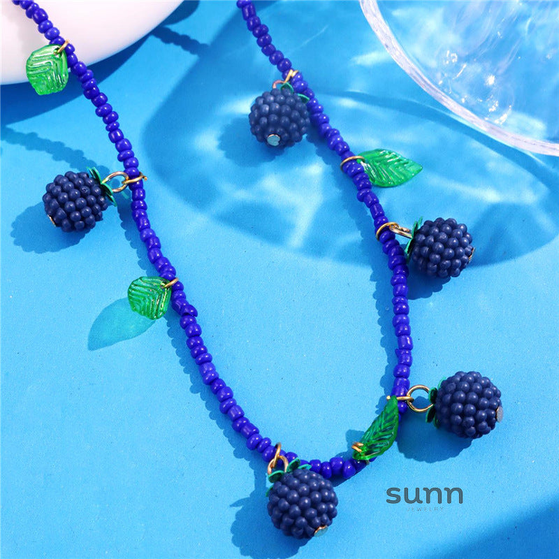 Indie Beaded Strawberry Necklace [A16DXSFV]