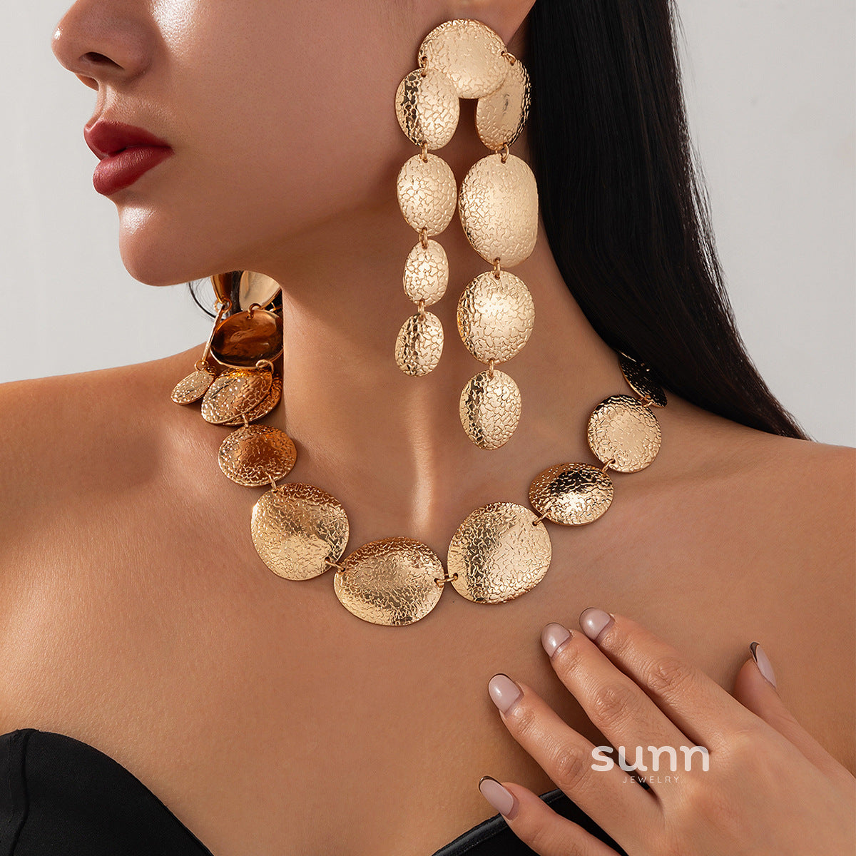 Indy Textured Oval Jewelry Set [MGMX96YZ]