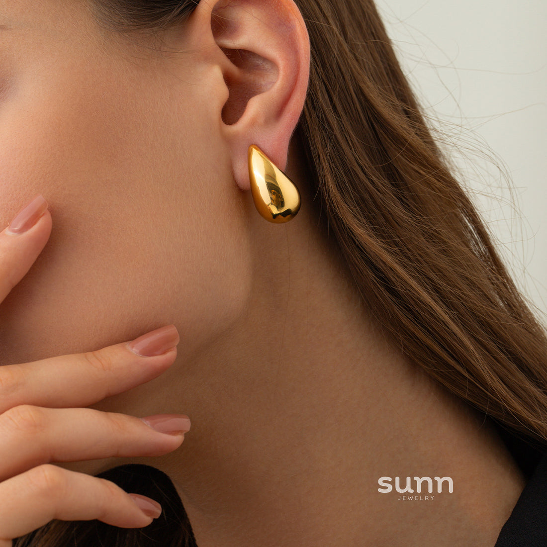 Indya Gilded Drop Earrings [QXRJDERN]