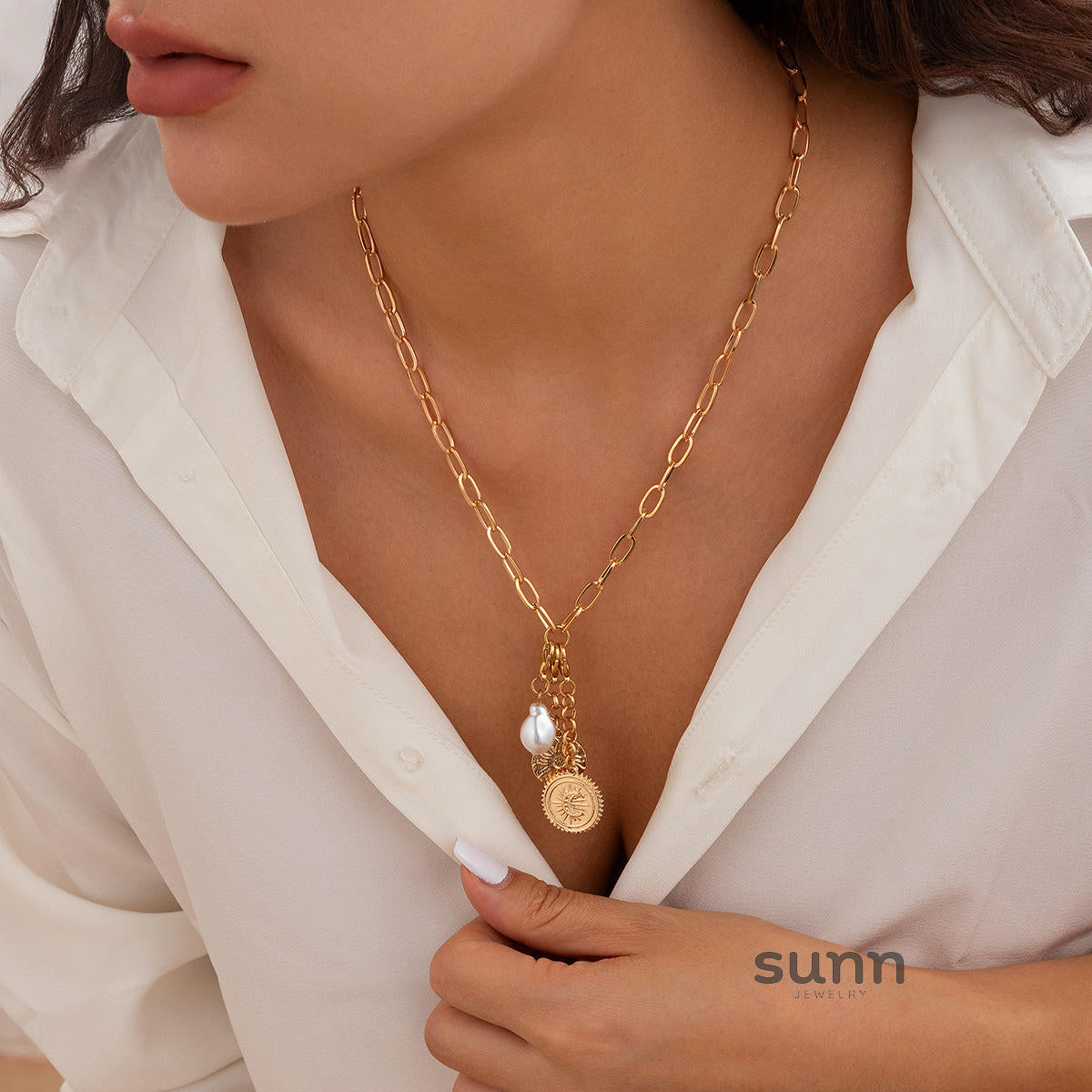 Iniya Dainty Pendant Necklace [7AI41UGG]