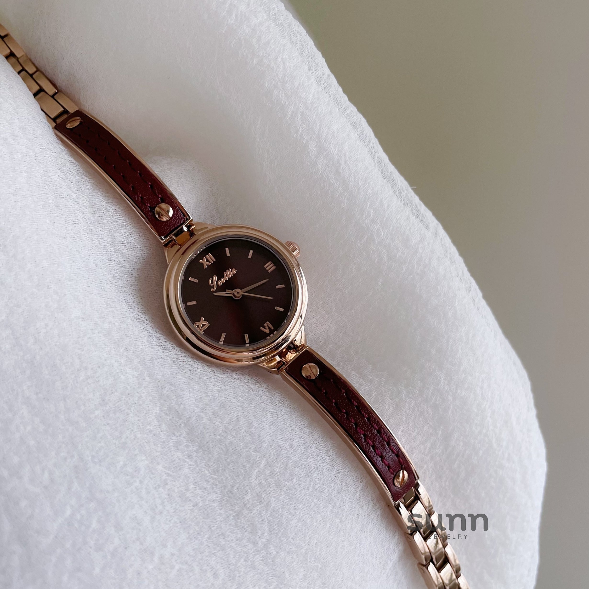 Irelynn Dainty Bracelet Watch [MRBJDZ6O]