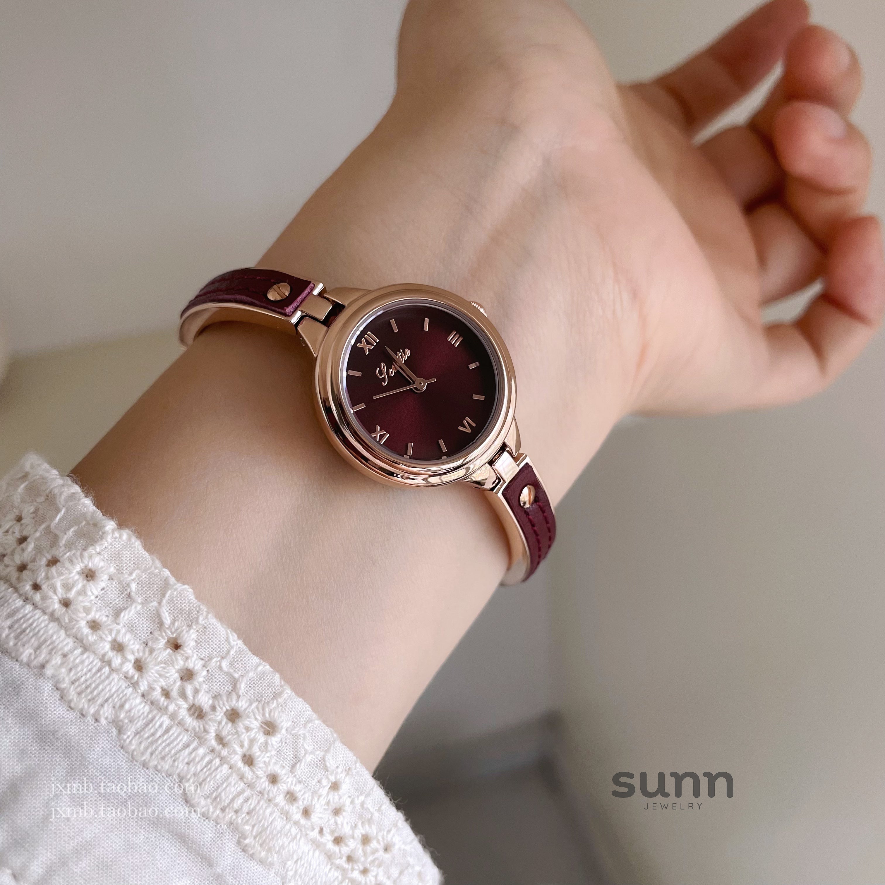 Irelynn Dainty Bracelet Watch [5X6EN7KI]