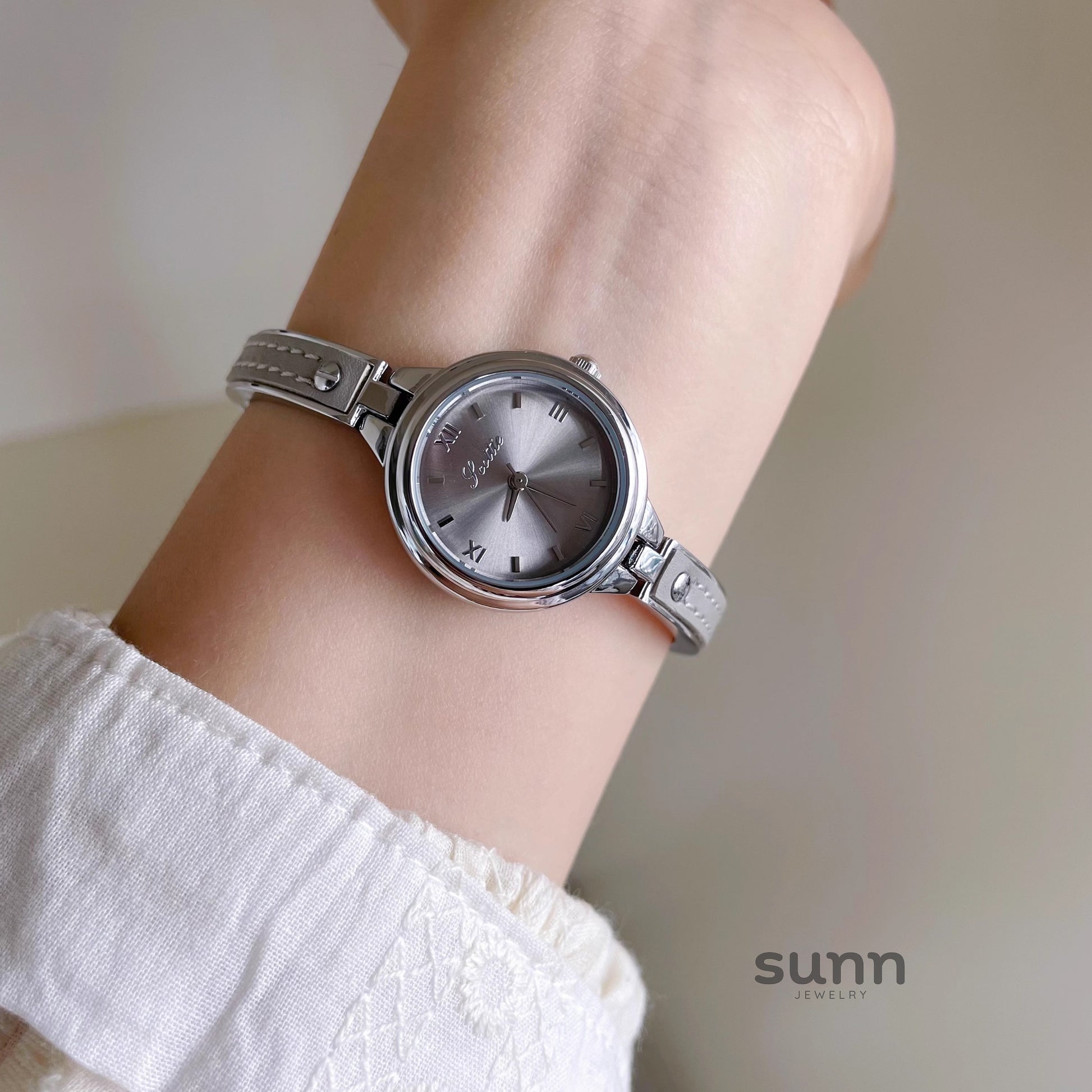 Irelynn Dainty Bracelet Watch [DTU6BOCS]
