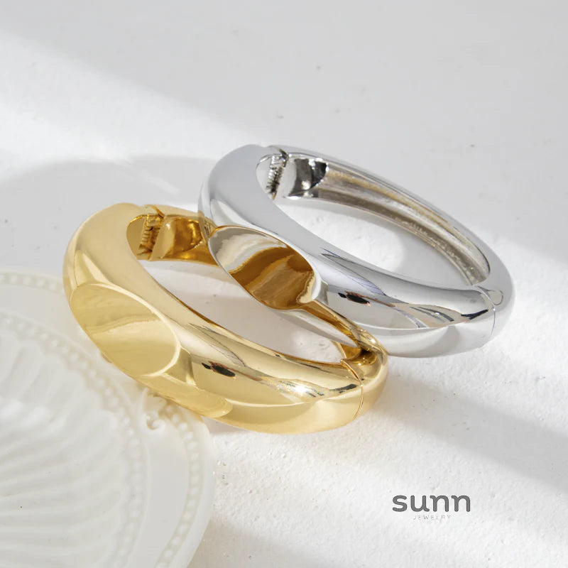 Irie Wavy Waterdrop Cuff