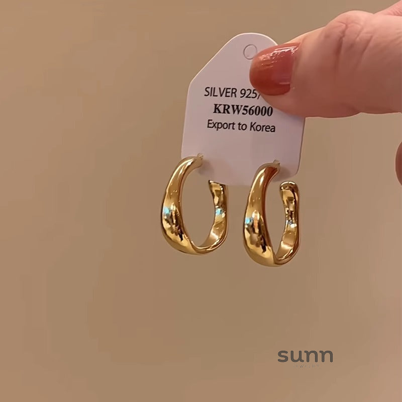 Isabellah Asymmetrical C-Hoop Earrings [WIWP1B2R]