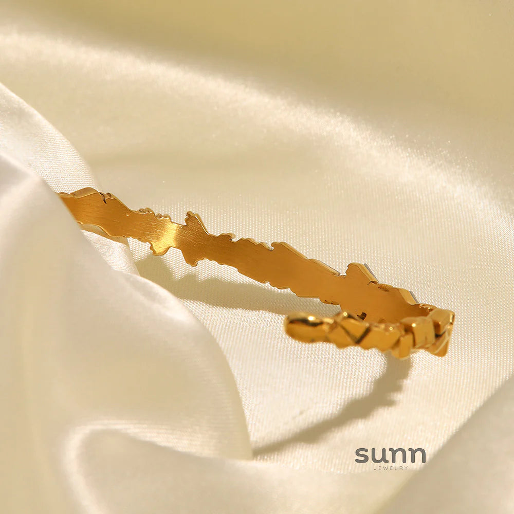 Isabellah Sleek Zircon Bangle
