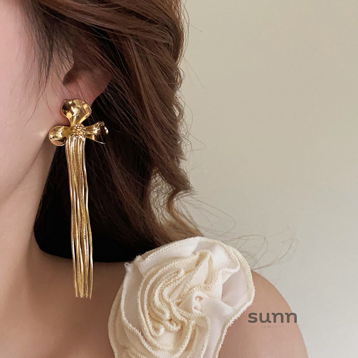 Isabelle Floral Tassel Earrings [JOX420F3]