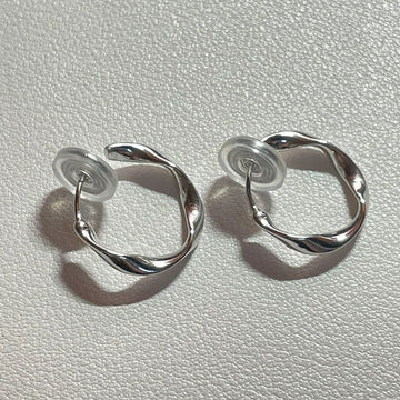 Isabelle Sleek Ear Cuff [FVPZVRSY]