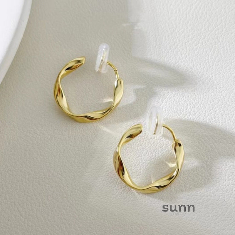 Isabelle Sleek Ear Cuff [PBRCQGPV]