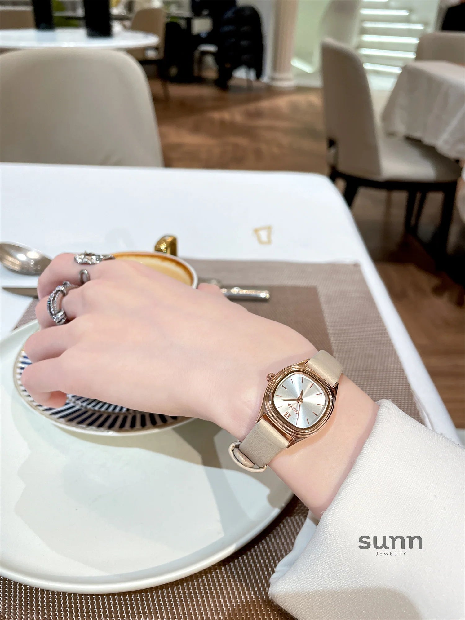 Ishika Quartz Leather Watch