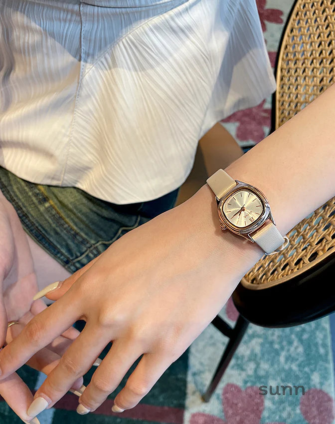 Ishika Quartz Leather Watch