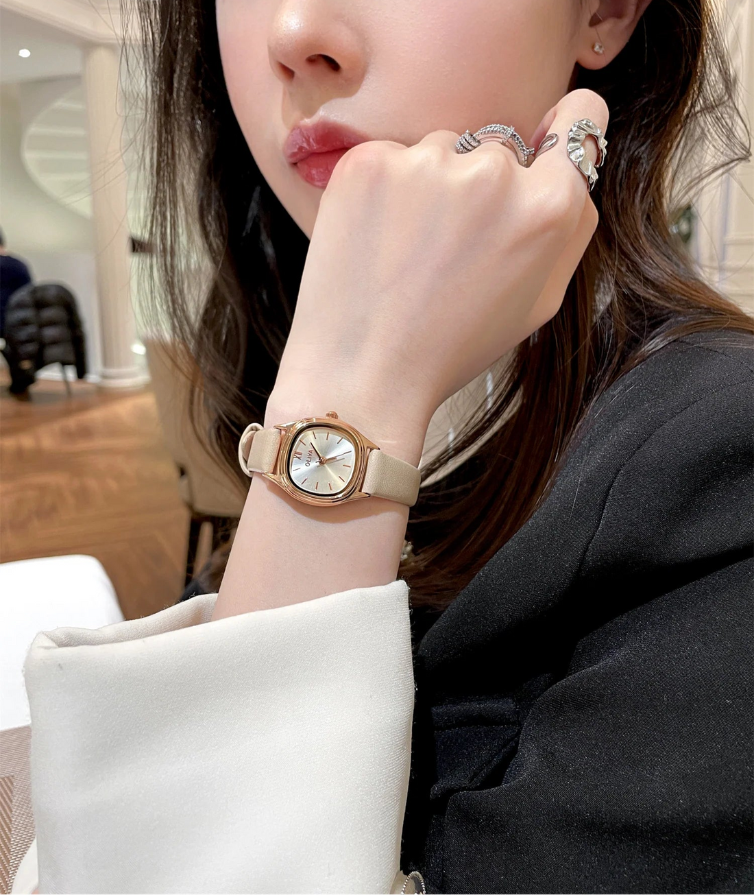 Ishika Quartz Leather Watch