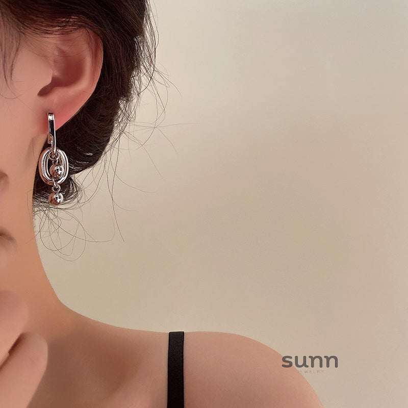 Island Silver Geometric Hoops [CAXORR1C]