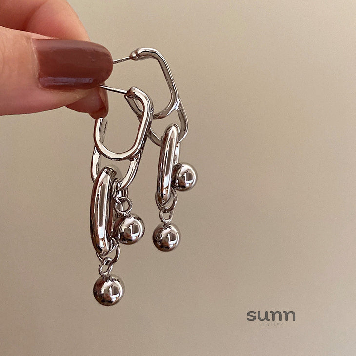 Island Silver Geometric Hoops [8OQGFUDO]