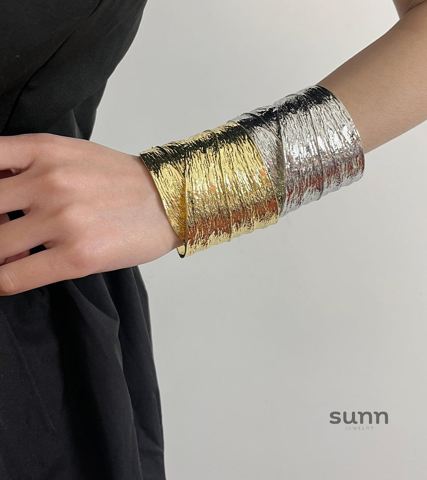 Isobel Sculptural Cuff Bracelet [WHYXVV7E]