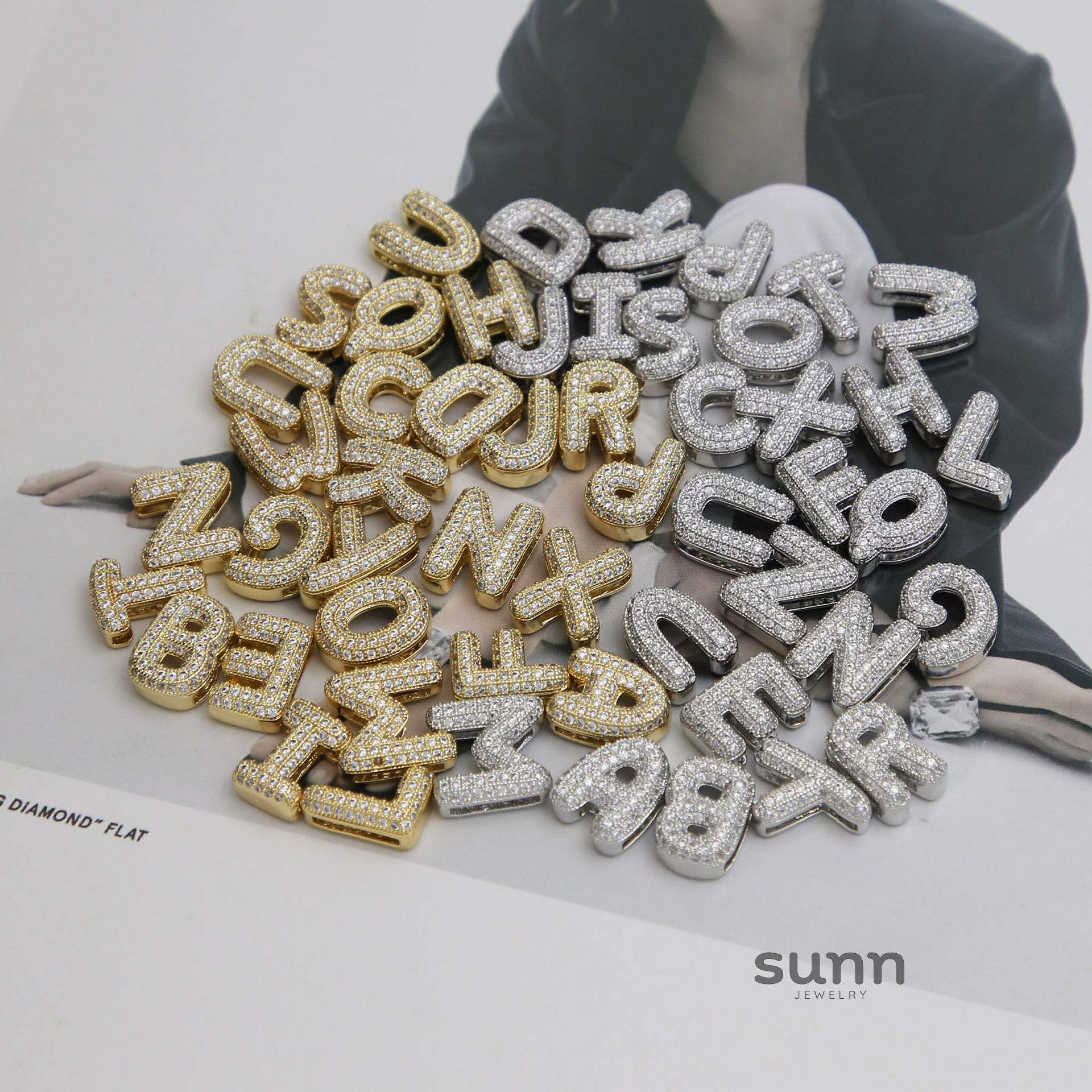 Israa Gold Bubble Letter Bracelet [LJWB78SM]