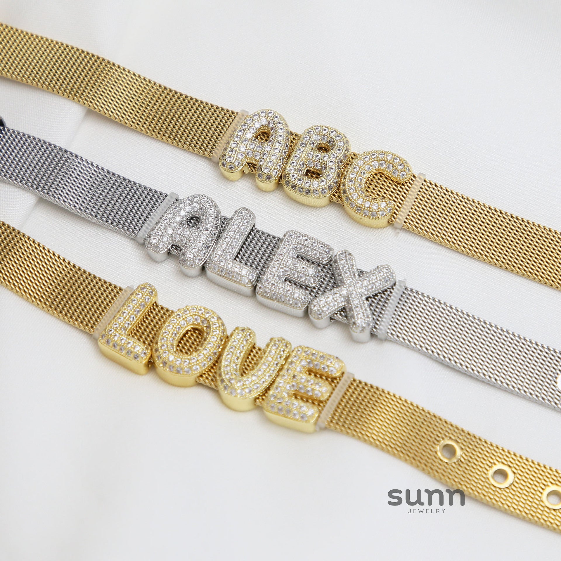 Israa Gold Bubble Letter Bracelet [YK61CJND]