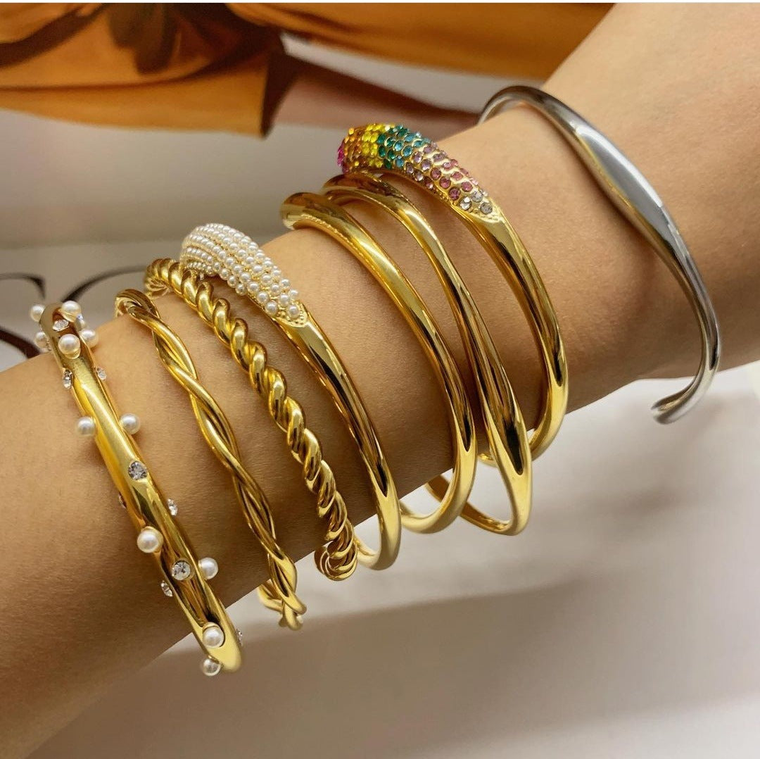 Israa Multi-Layer Pearl Bracelet [EXMAYIHF]
