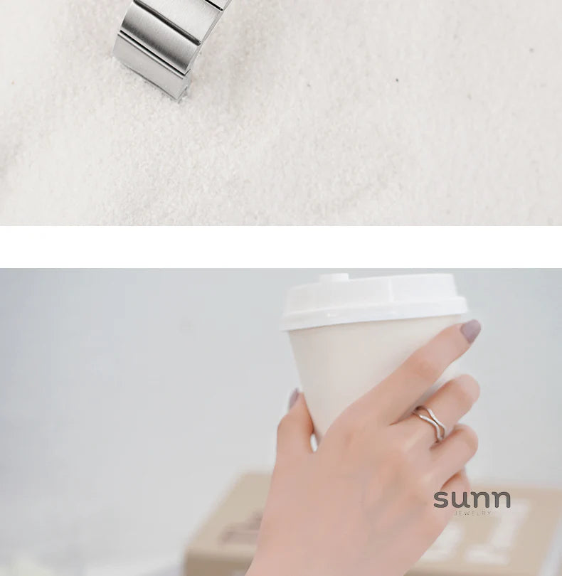 Itzel Sleek Square Watch