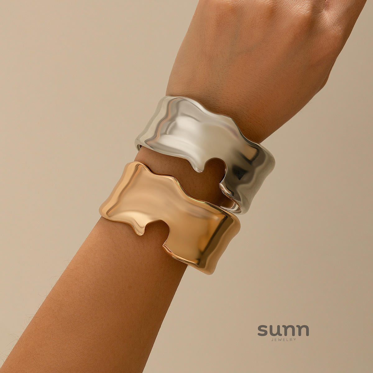 Ivey Asymmetrical Heart Bracelet [0TLRB70K]