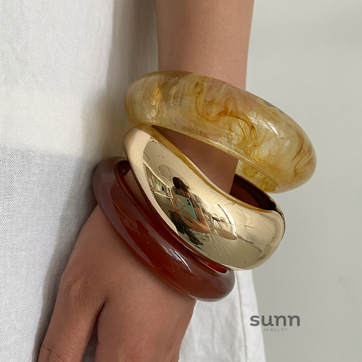Ixchel Bold Chunky Bangle [J1VOK0JU]