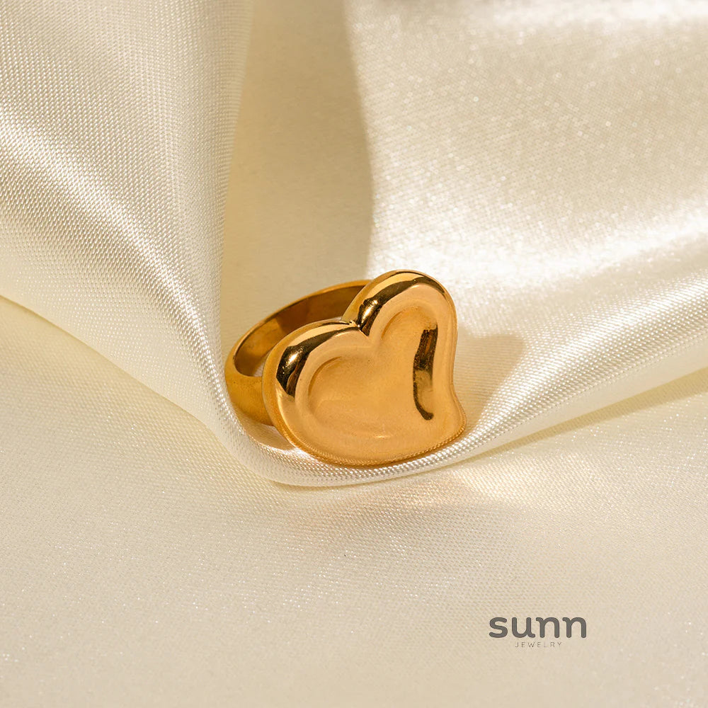Iyonna Bold Heart Ring