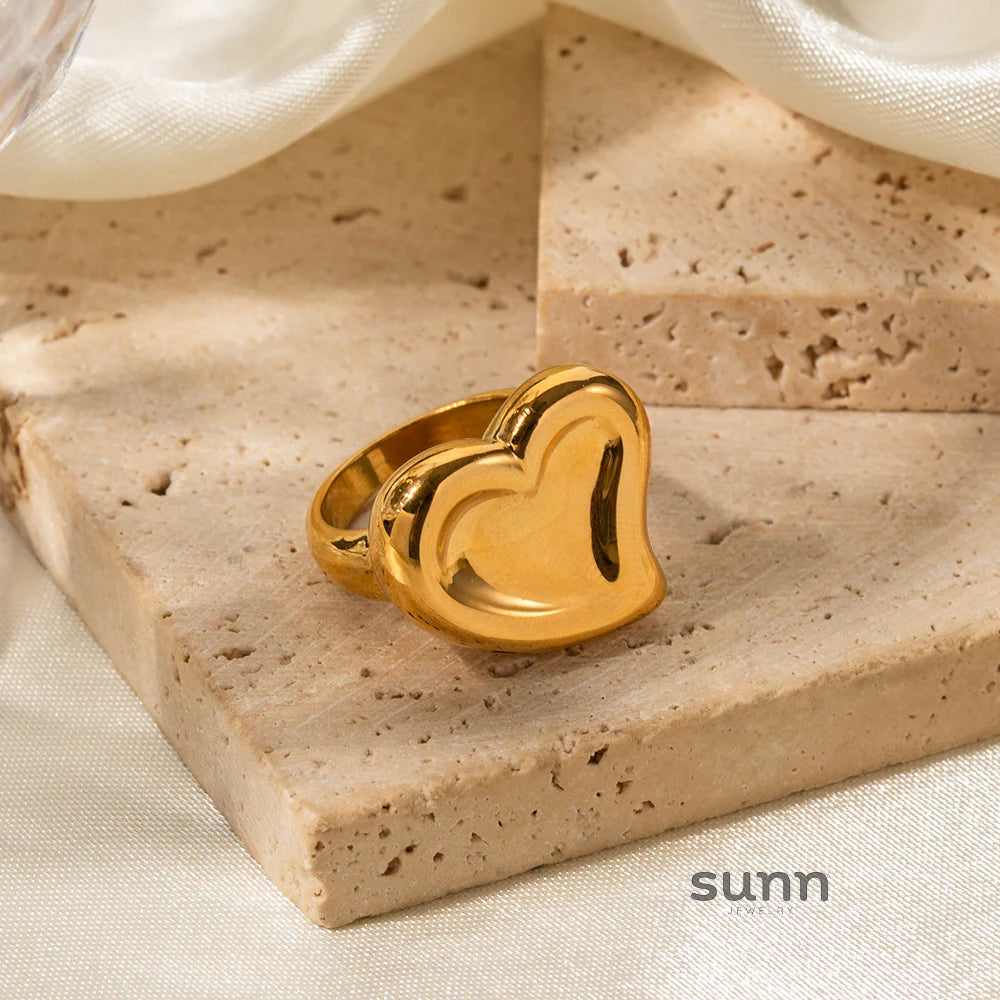 Iyonna Bold Heart Ring