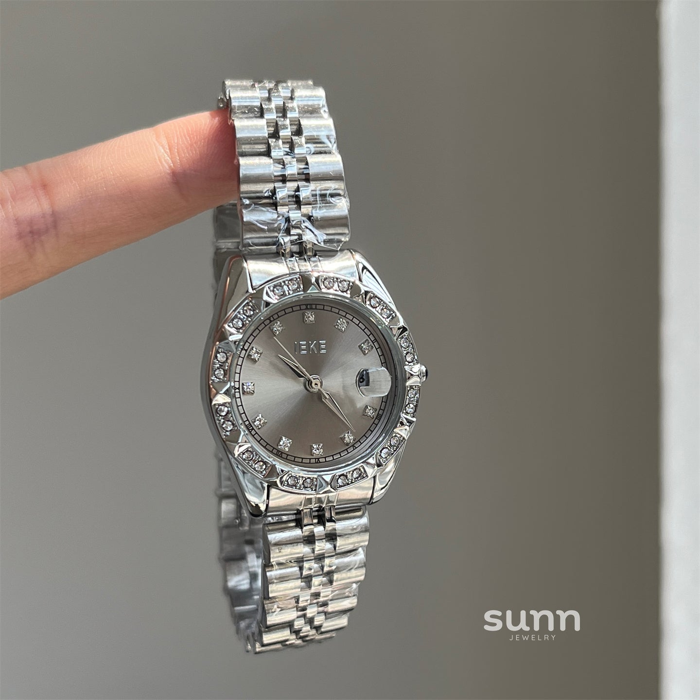 Izzabella Sparkle Dial Watch [QNC6MRNK]