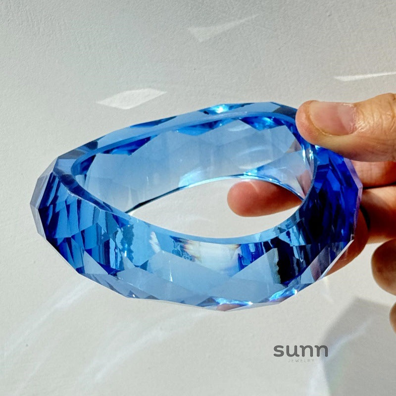 Izzy Faceted Crystal Bangle [B0ZV3BOF]