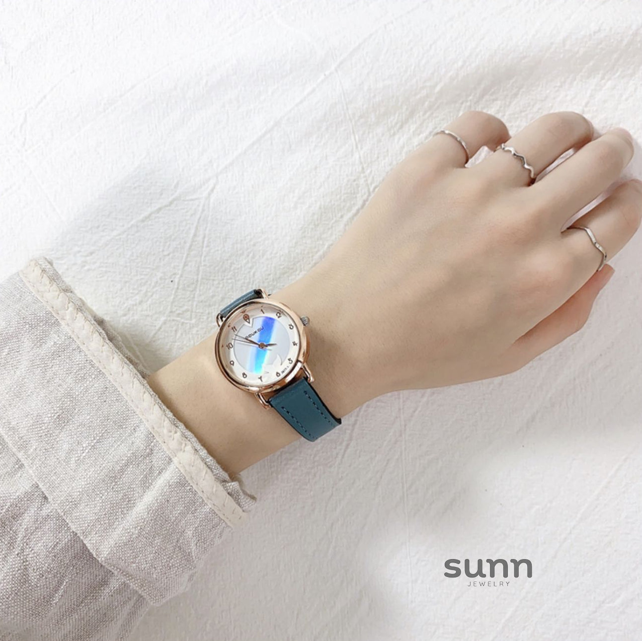 Jacelyn Radiant Mother-of-Pearl Watch [1SYEX9OA]