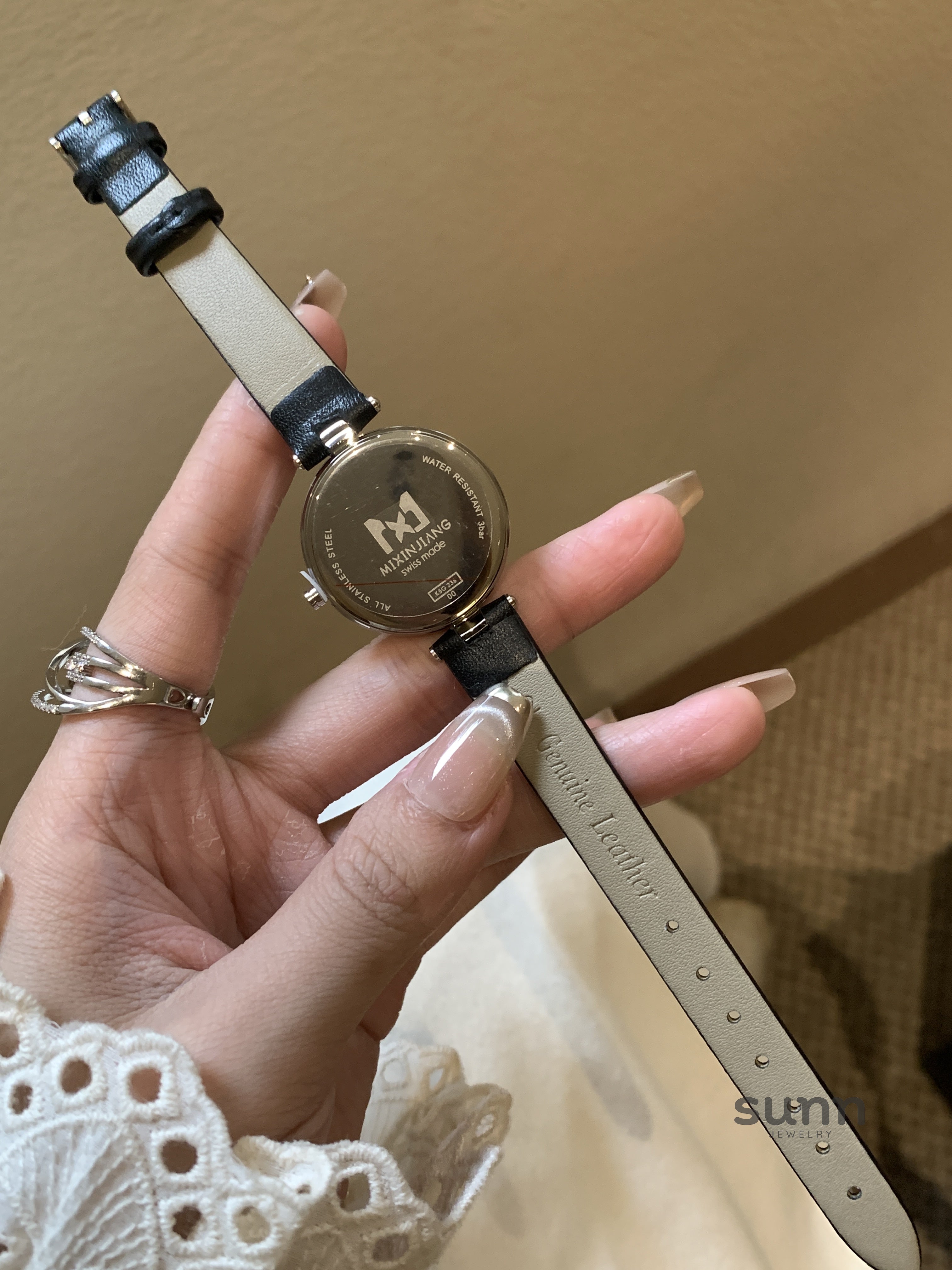 Jackeline Glare Mini Dial Watch [BJRYSNO5]