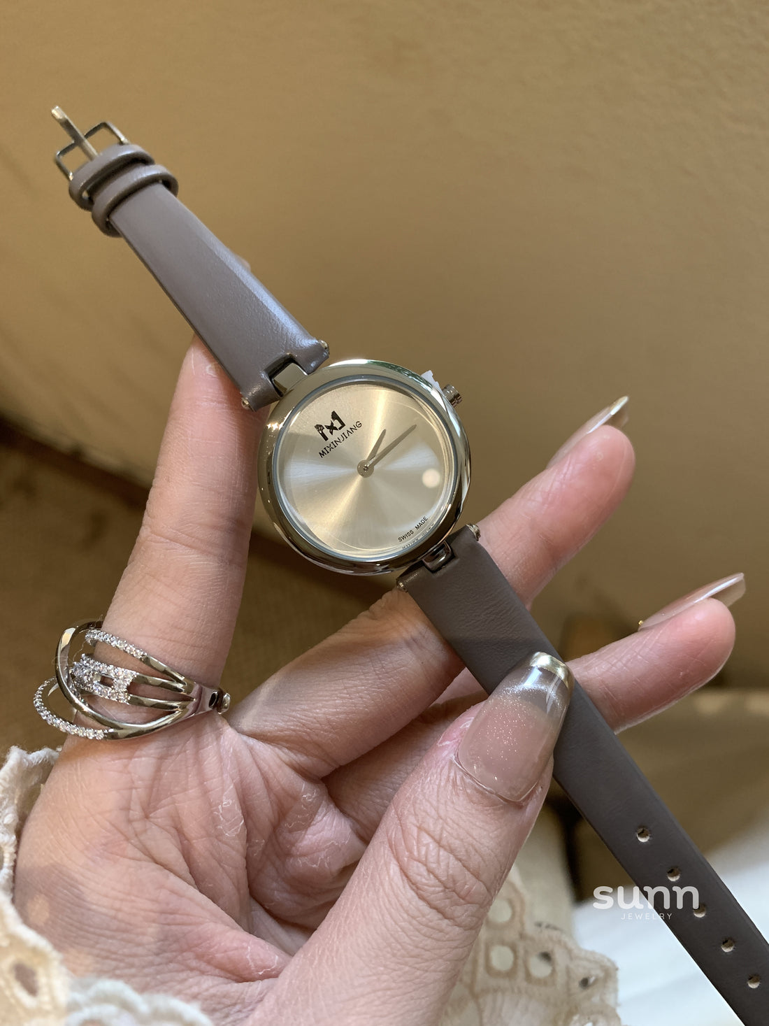 Jackeline Glare Mini Dial Watch [YMDSYIMD]