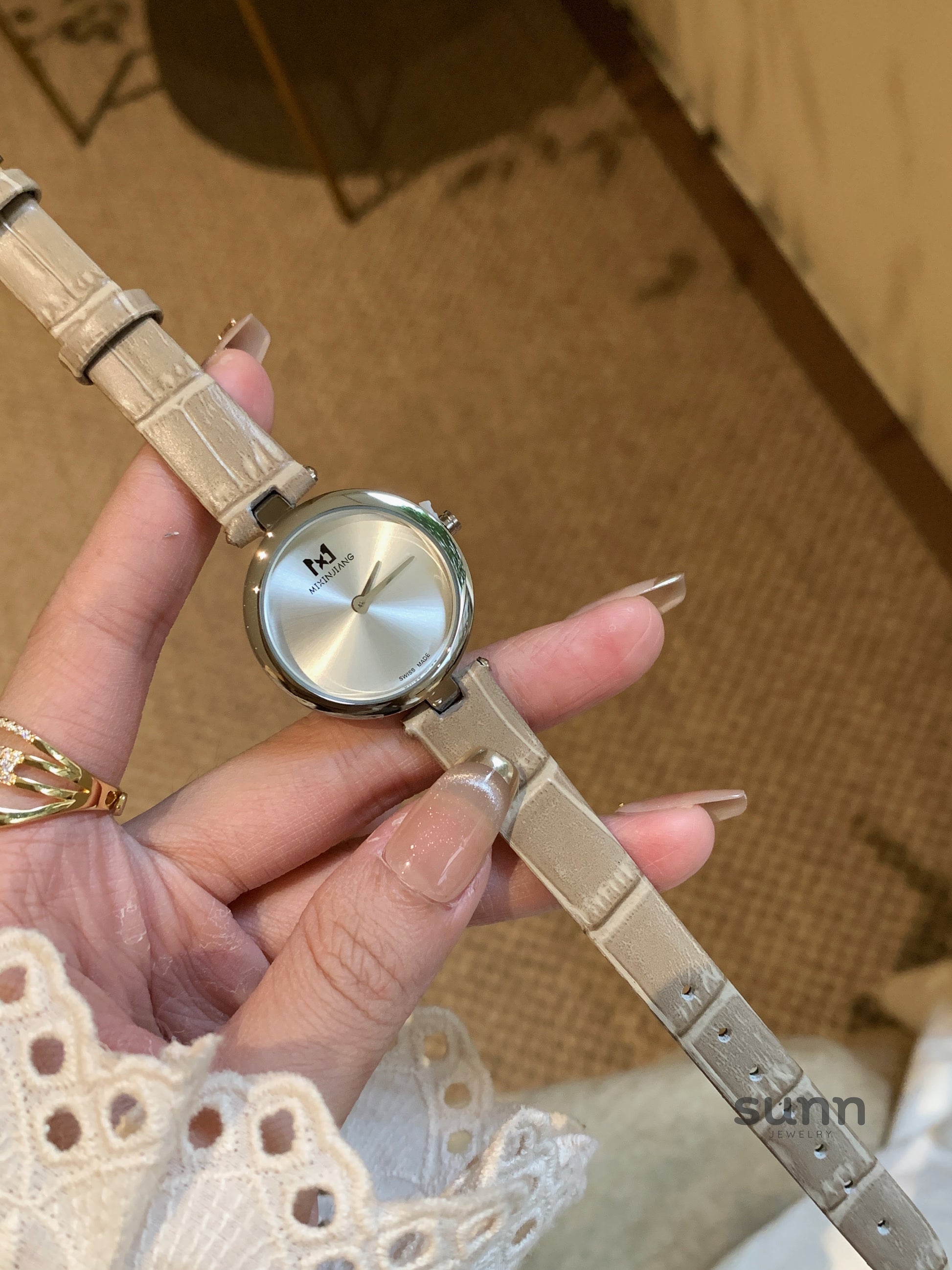 Jackeline Glare Mini Dial Watch [6IR3X6QC]