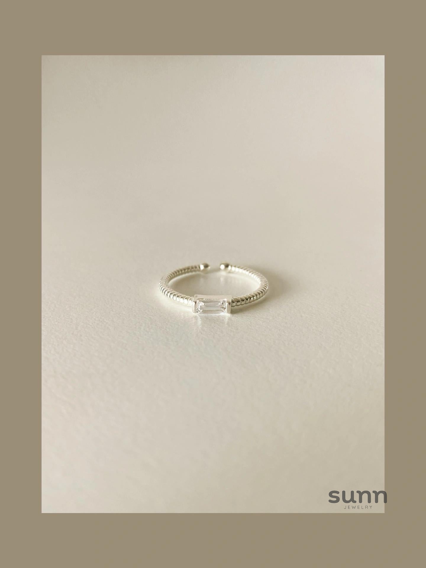 Jacklyn Dainty Silver Open Rings [YO3EOXZC]