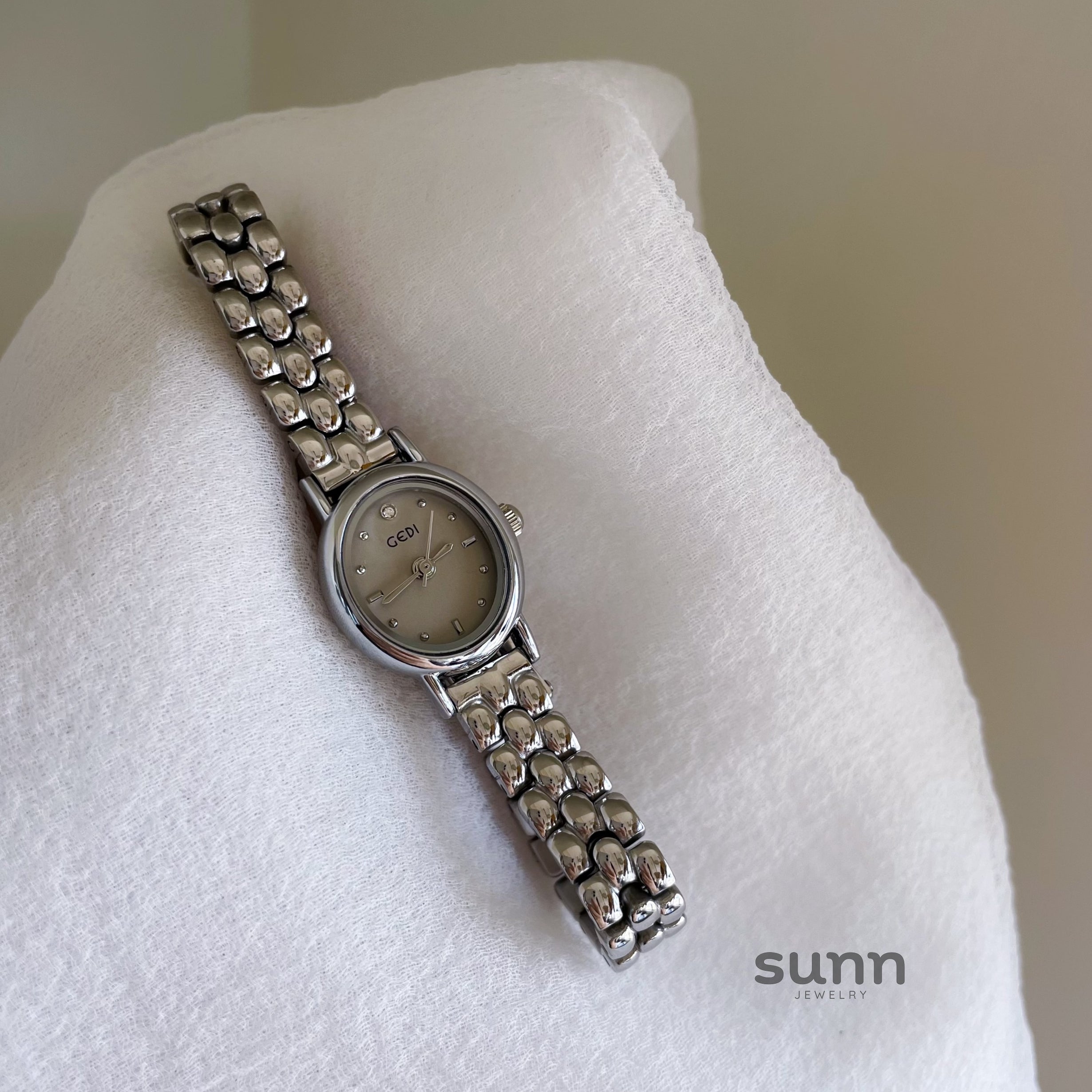 Jacklyn Oval Steel Watch [3KFWMI4V]