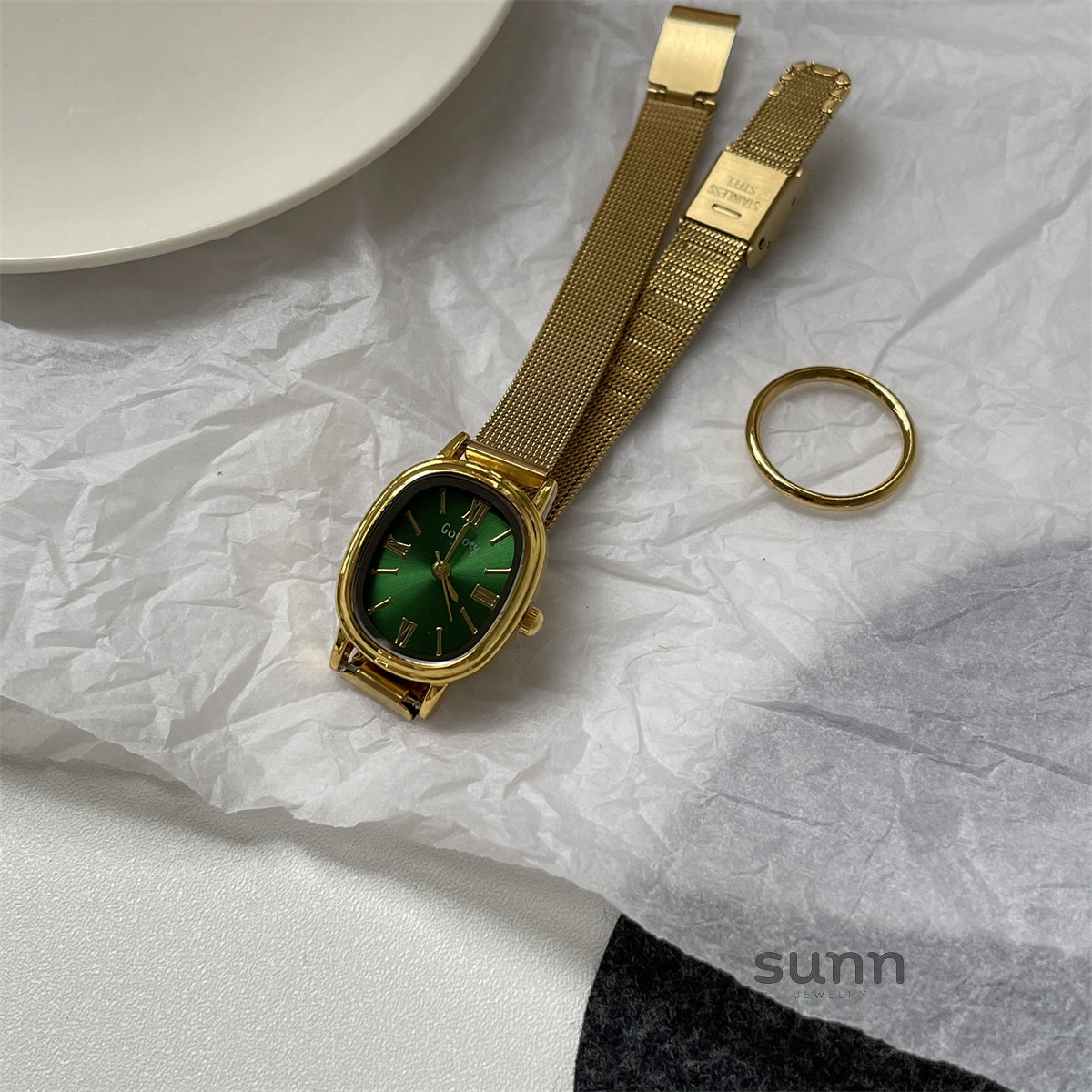 Jacy Oval Gold Watch [LM58K46G]