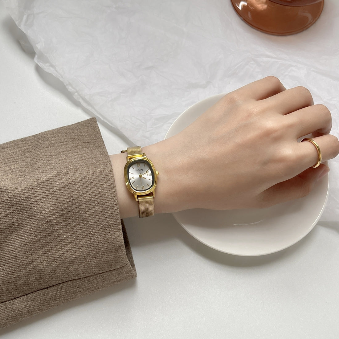 Jacy Oval Gold Watch [GJ4J5TEC]