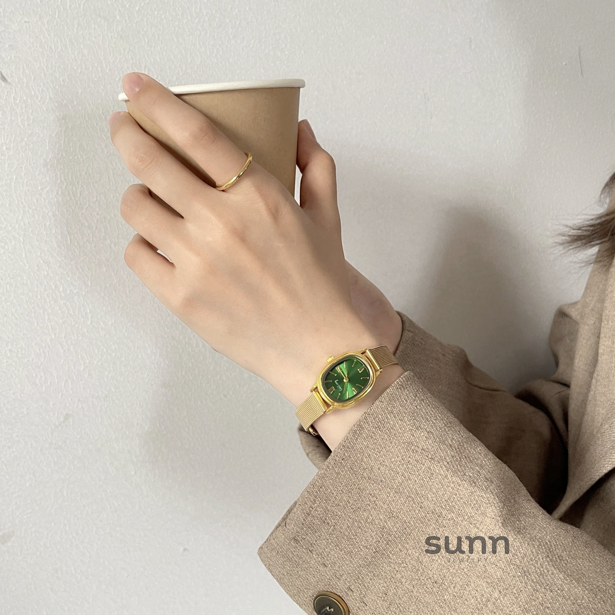 Jacy Oval Gold Watch [7QY4HNF2]
