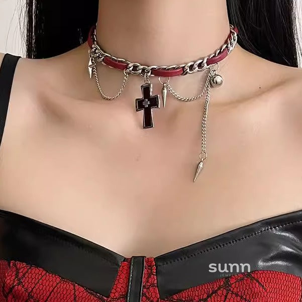 Jadore Rivet Cross Choker [4Z2VMZIO]