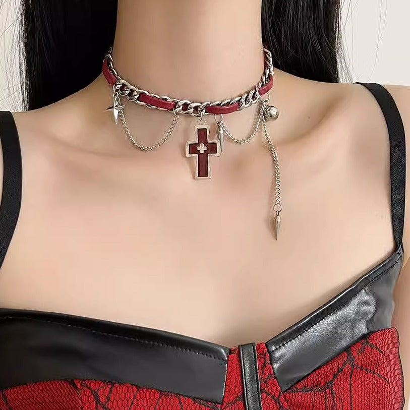 Jadore Rivet Cross Choker [BJL5UFMJ]