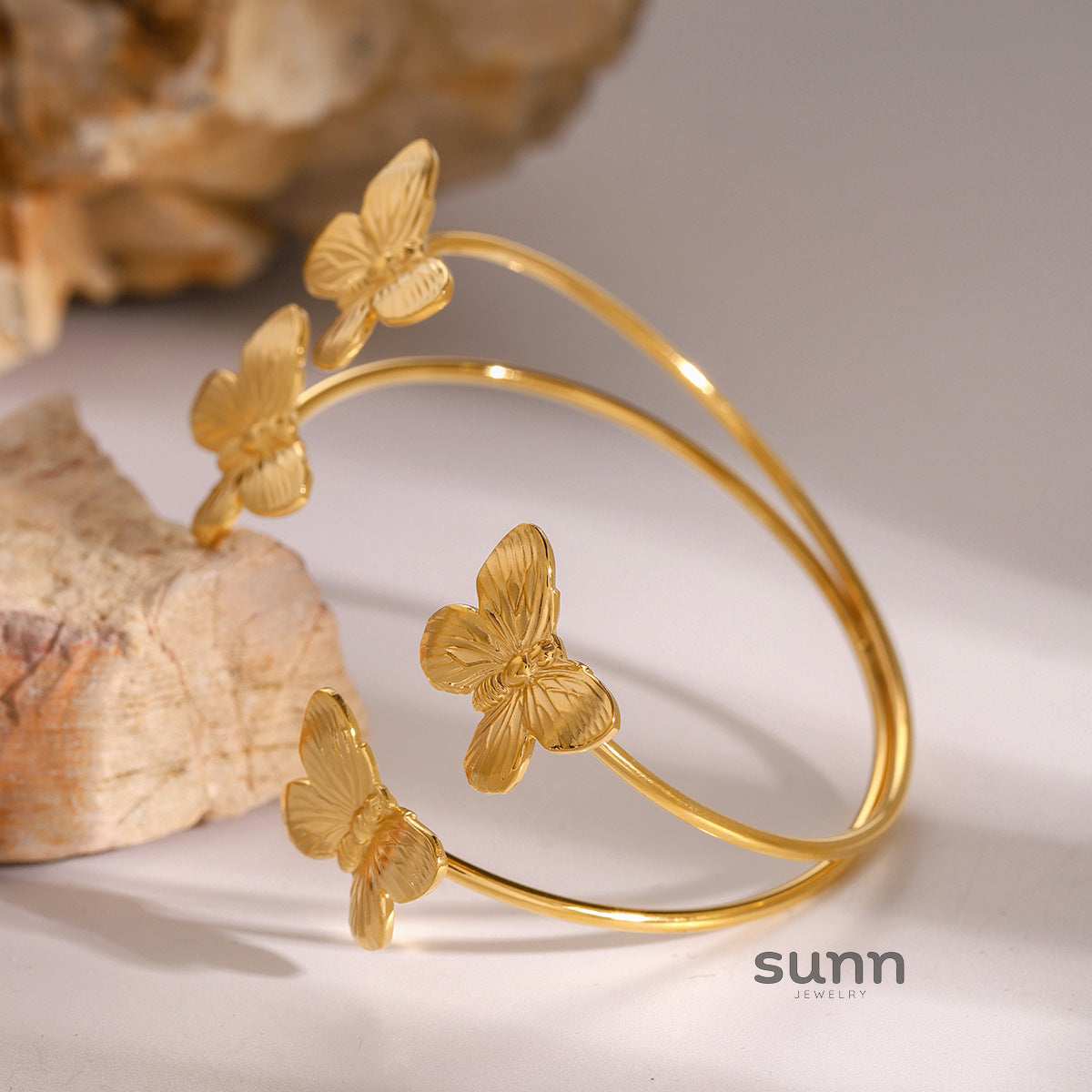 Jadyn Gold Butterfly Cuff [9TNU5CLW]