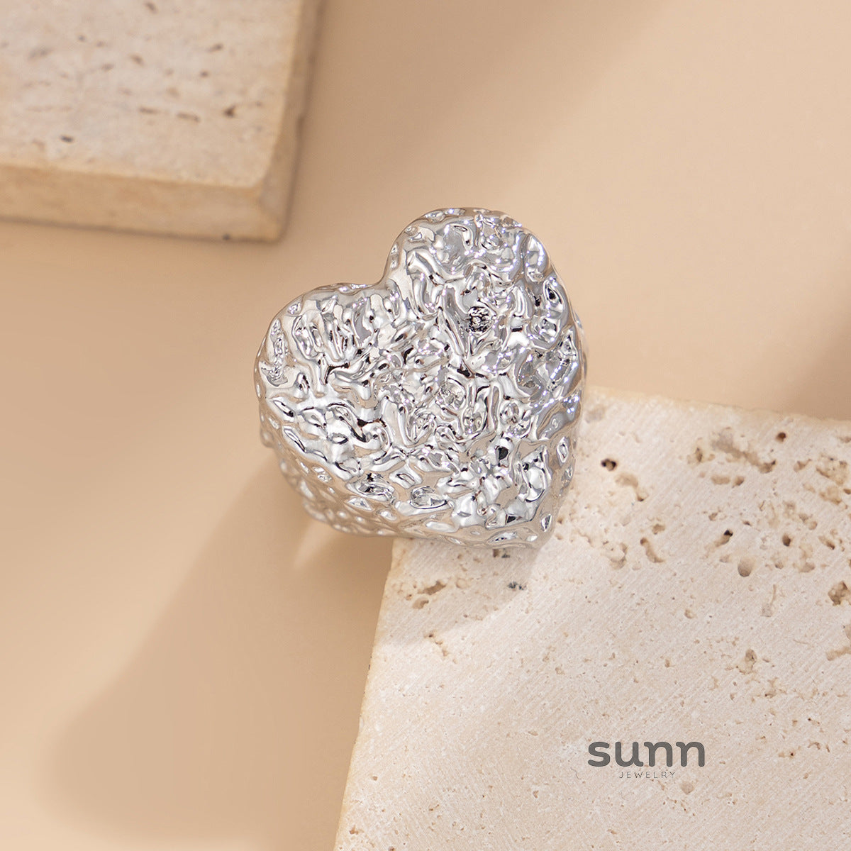 Jadyn Pleated Heart Earrings [9E188HDG]