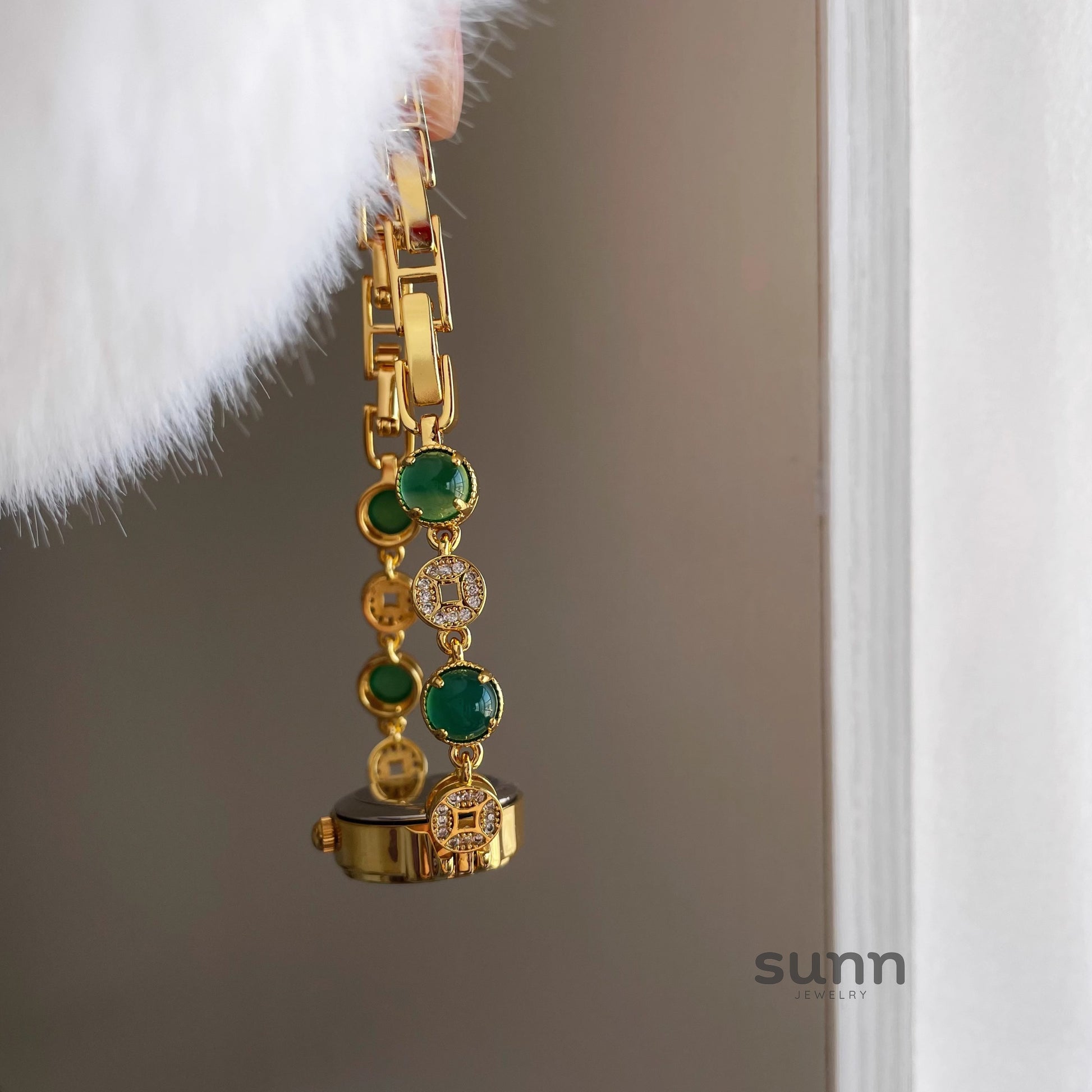Jaeda Emerald Link Watch [J8Y67XSU]
