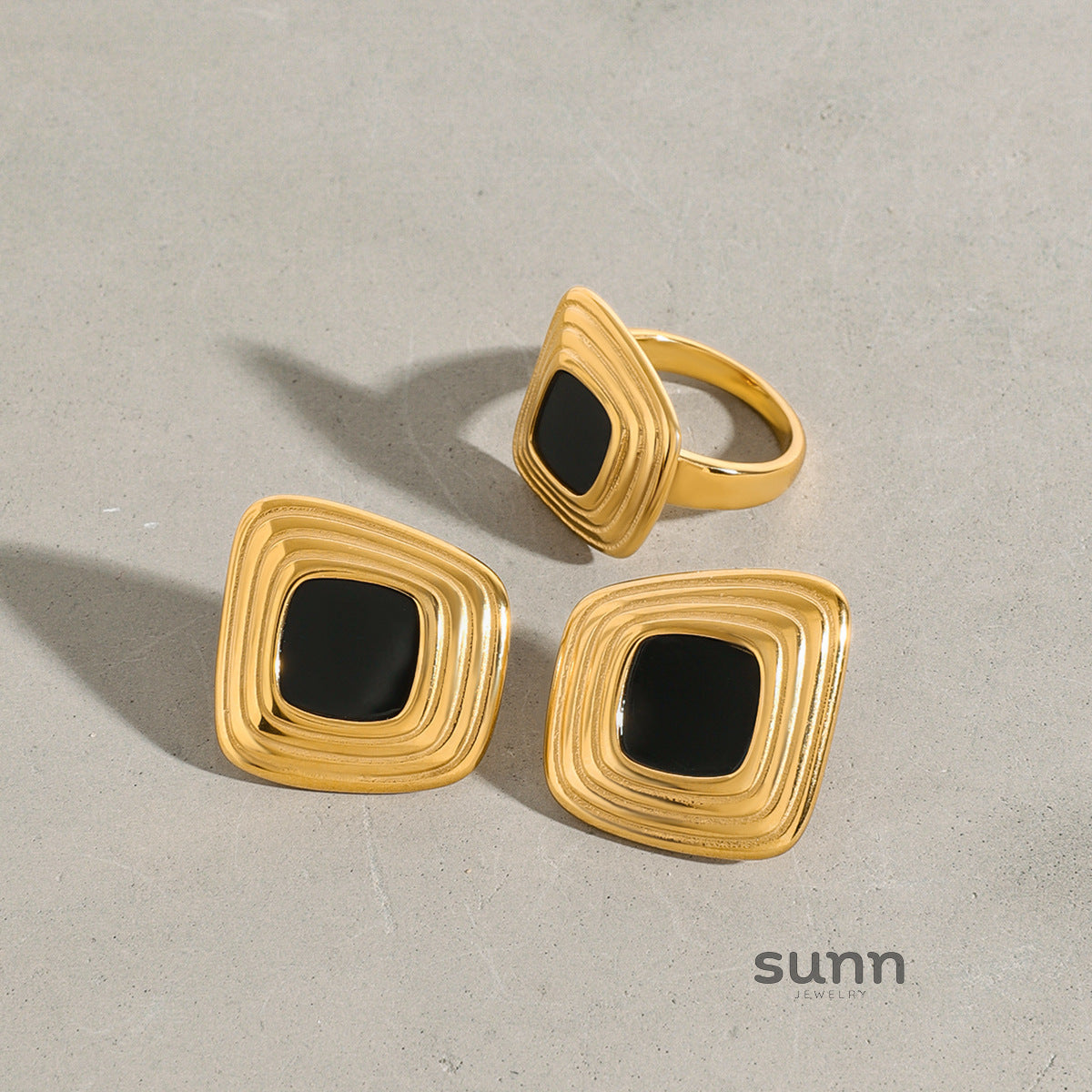 Jaeda Sleek Hoop Earrings [U6LS3901]