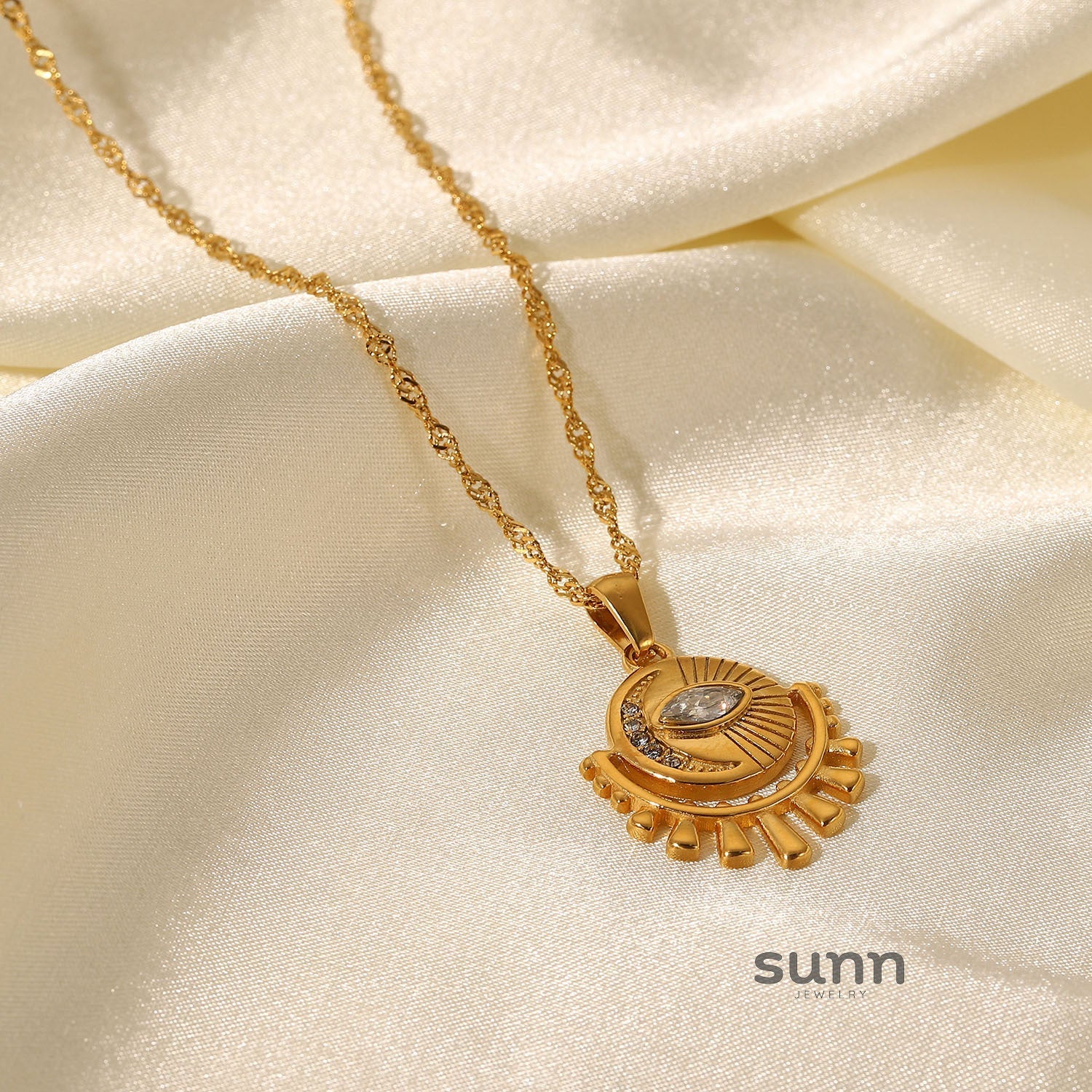 Jaedyn Zircon Eye Pendant Necklace